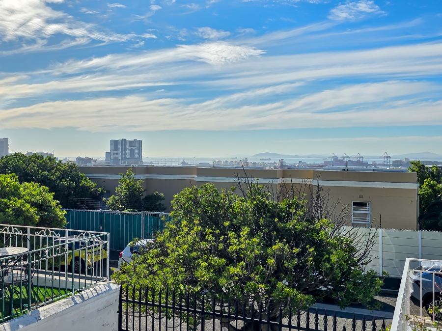 2 Bedroom Property for Sale in Zonnebloem Western Cape